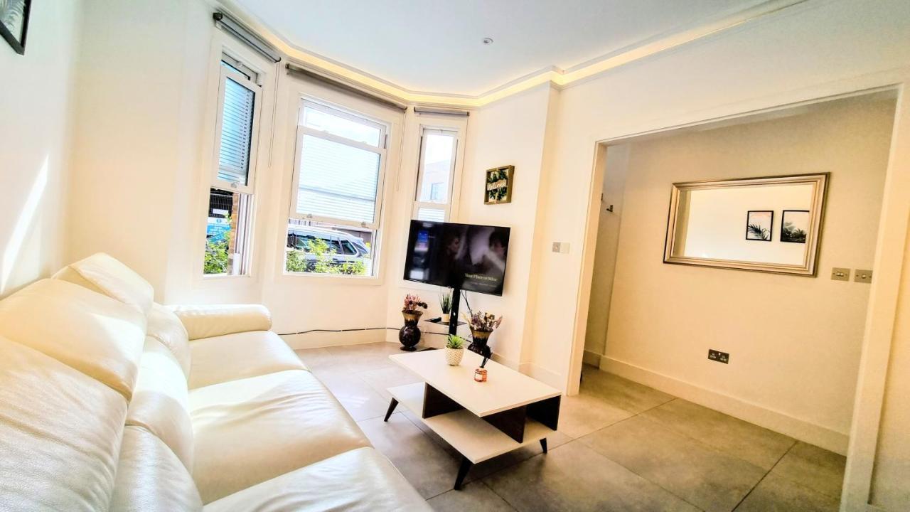Surbiton Luxury Garden House 19 Villa Buitenkant foto